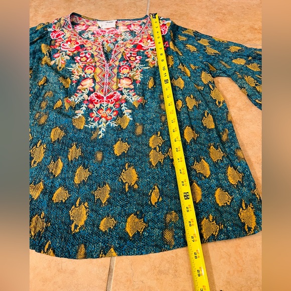 Savannah Jane Green Boho Tunic w/Embroidery, Metallic Thread, Bell Sleeves 1X - Picture 5 of 11